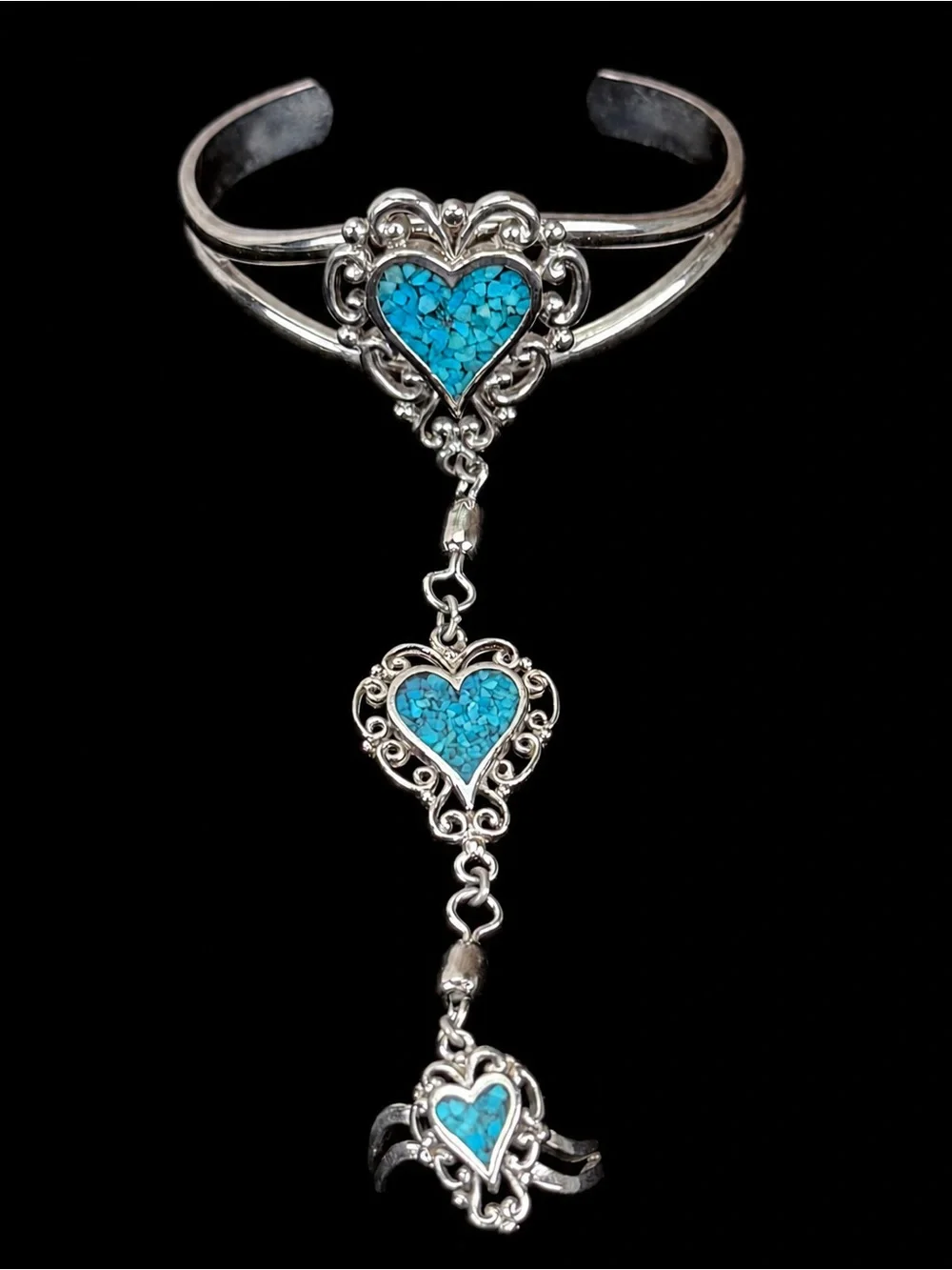 Ornate Silvertone Blue Heart Cuff Bracelet & Size 8.5 Ring Matching Jewelry Set